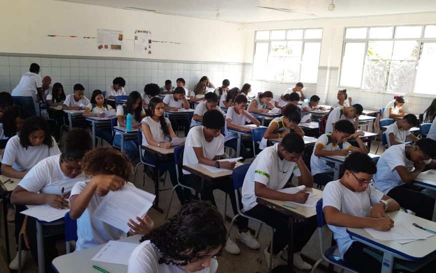 Alunos da rede municipal de Ilhéus participam de aulões e simulados de preparação para avaliações externas