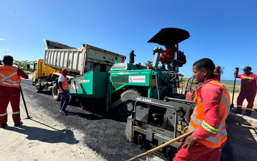 Prefeitura de Ilhéus avança com pavimentação asfáltica no Marciano