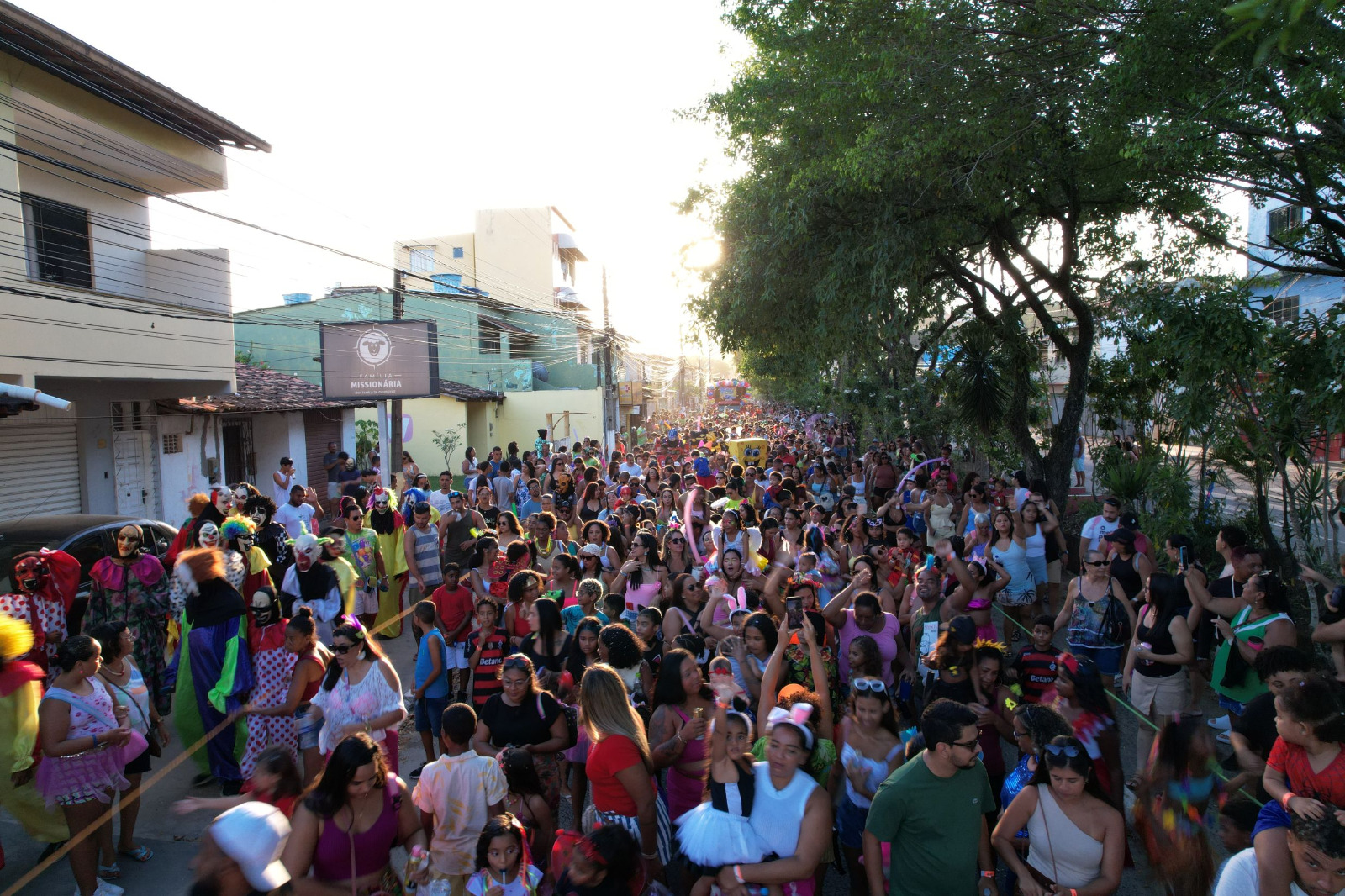 Carnaval de Ilhéus 2026 anima bairros e fortalece tradição cultural