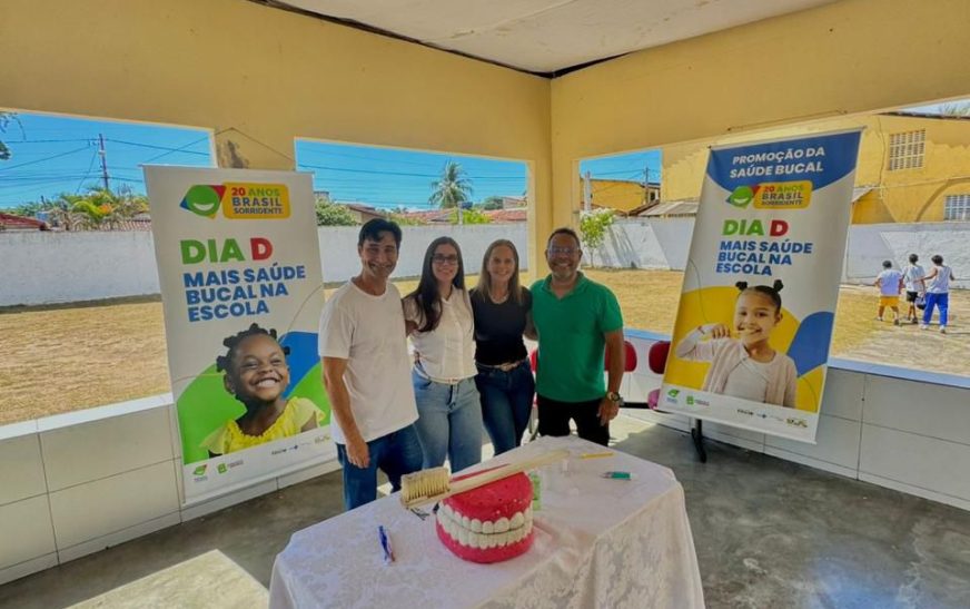 Prefeitura de Ilhéus celebra o Dia Mundial da Saúde Bucal com mobilização educativa em escola