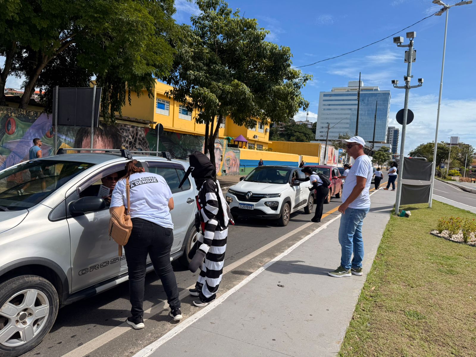 Blitz educativa alerta população sobre alto índice de infestação do Aedes aegypti no bairro Cidade Nova