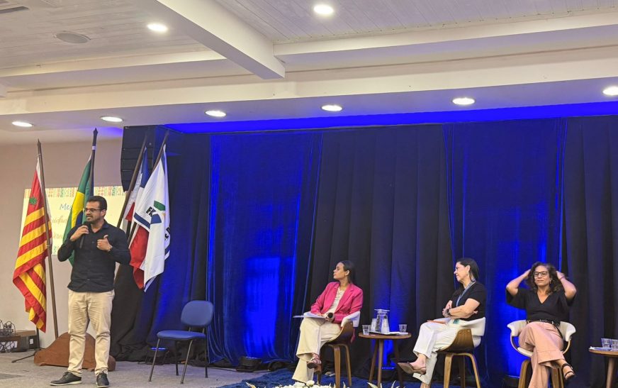 CAPS promove Seminário de Saúde Mental em alusão à Luta Antimanicomial com o tema “Liberdade como Terapia”Evento destacou a importância do cuidado em liberdade, da atuação integrada da rede de atenção psicossocial e do papel da Atenção Primária na promoção da saúde mental em Ilhéus