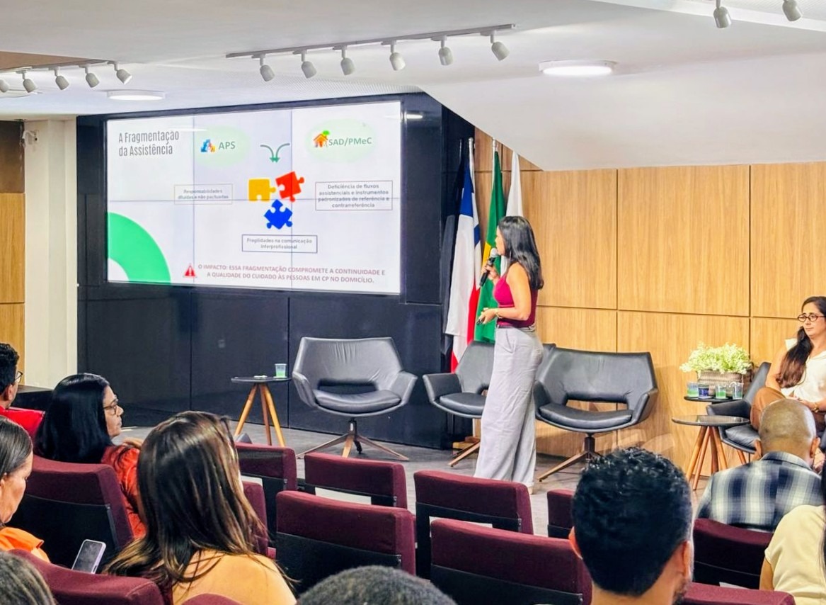 Programa Melhor em Casa de Ilhéus é destaque estadual em encontro de Atenção Domiciliar realizado em Salvador