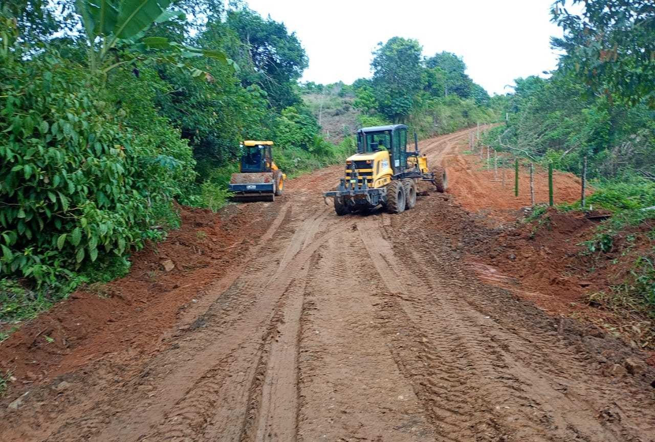 Mutirão inicia recuperação de estradas que atendem comunidades da zona rural de Ilhéus