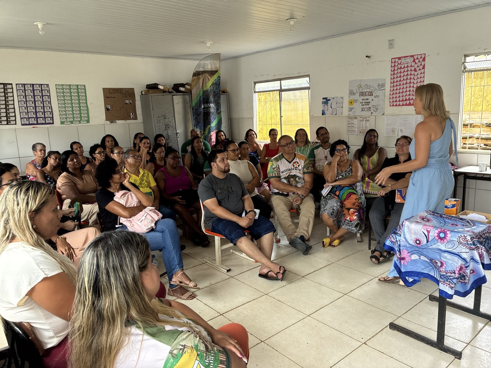 Secretaria de Políticas para Mulheres promove atividade com educadores no São José
